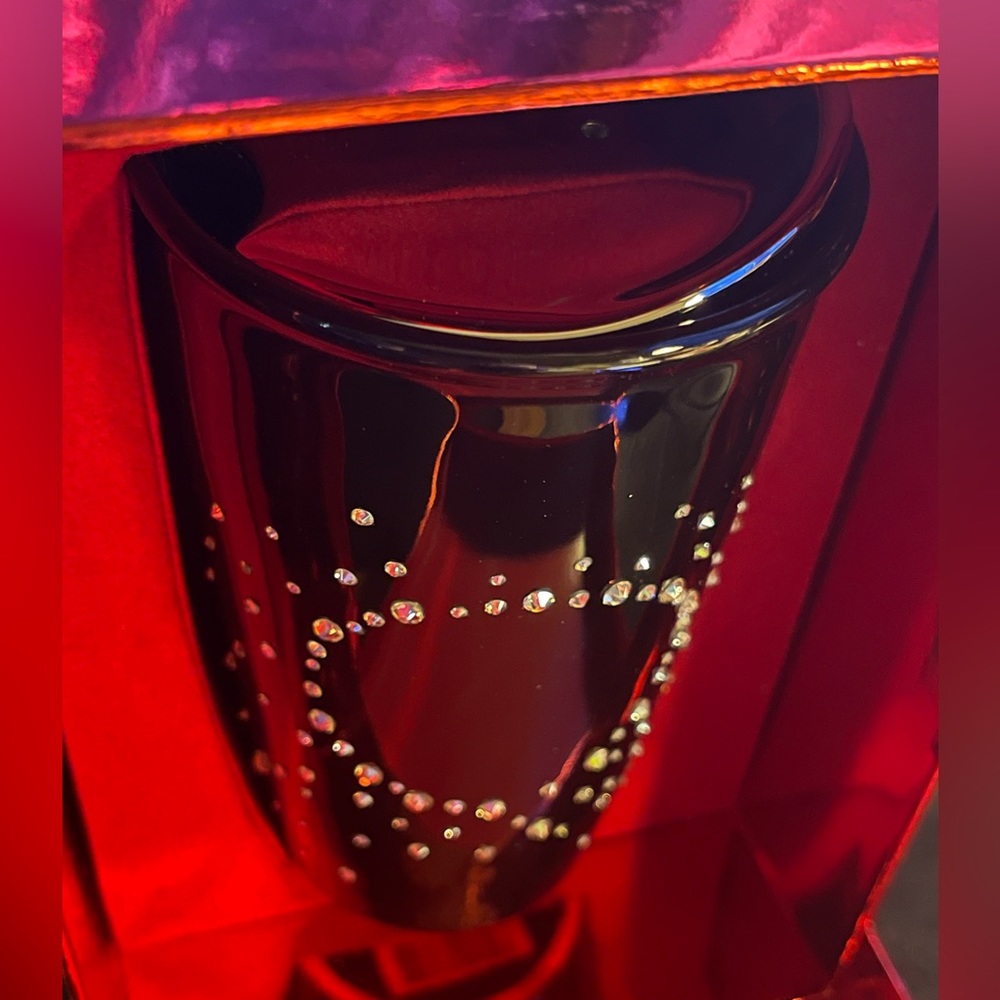 Limited Edition Starbucks x Swarovski 2016 Black Holiday Mug - Picture 4 of 4